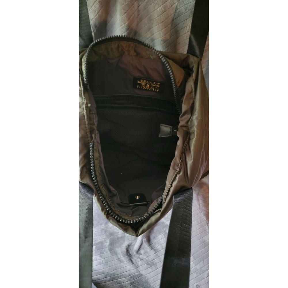 UrbanFit‎ Vegan Nylon Tote Bag — Expandable Bottom! Stylish & Tough 💚 - Picture 5 of 7